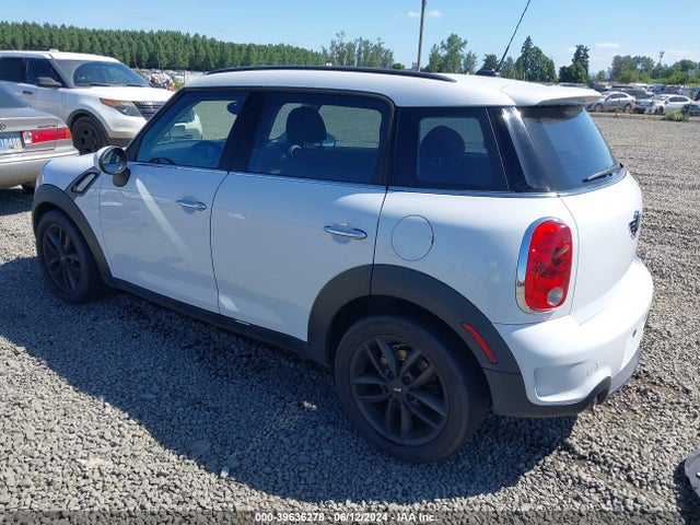 2011 MINI COOPER S COUNTRYMAN WMWZC3C58BWH97878 Photo 2