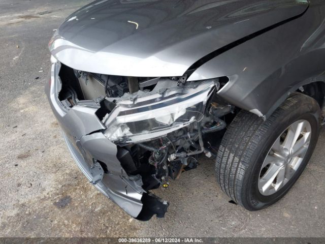 KNMAT2MT6GP728273 Nissan ROGUE SV