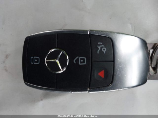 W1N0G8DB1NV387621 Mercedes-Benz Glc 300 Suv