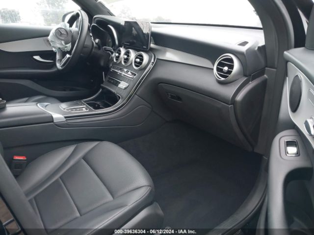 W1N0G8DB1NV387621 Mercedes-Benz Glc 300 Suv
