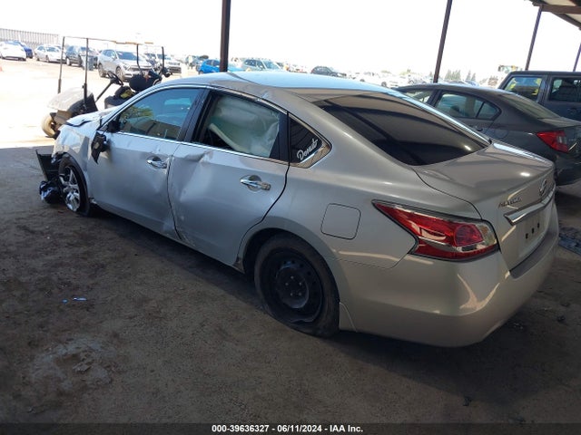 Nissan Altima 2.5 S 2015 1N4AL3APXFC291936 Image 3