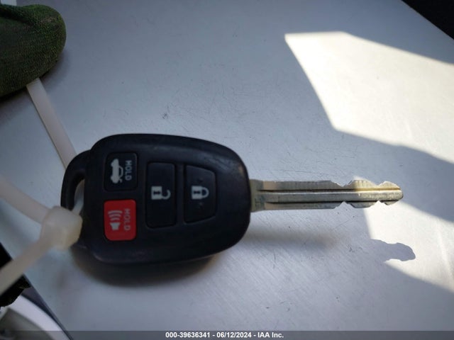Toyota Corolla S Plus 2014 2T1BURHE3EC118817 Image 11