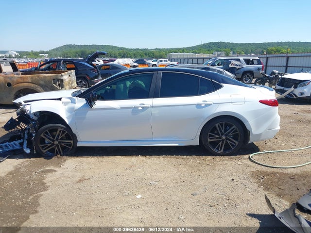 Toyota CAMRY XSE 2025 4T1DAACK7SU006001 Image 14