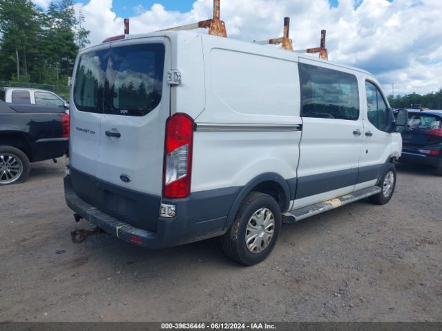 1FTYR1YM6JKB33048 Ford Transit-250