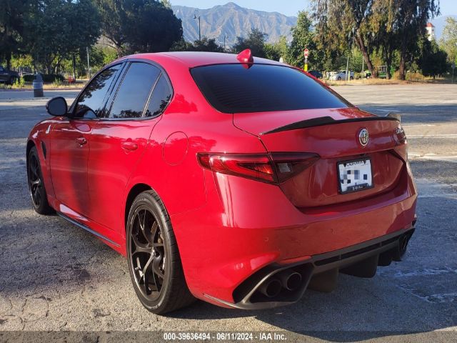 ZARFAEAV8J7578974 Alfa Romeo Giulia Quadrifoglio Rwd