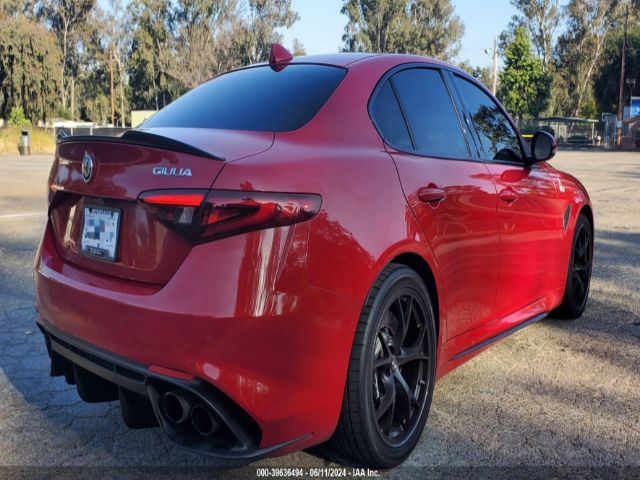 ZARFAEAV8J7578974 Alfa Romeo Giulia Quadrifoglio Rwd