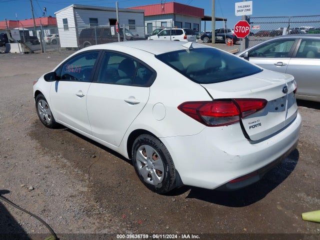 KIA FORTE LX 2017 3KPFK4A70HE050536 Image 3