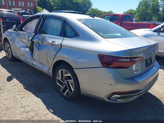 3VWGM7BU8NM032613 Volkswagen Jetta 1.5t Sel