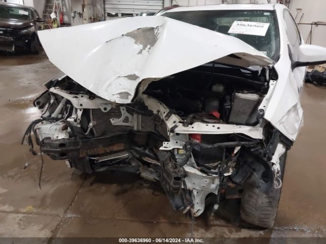 2T1BURHE8EC185638 Toyota Corolla Le Plus