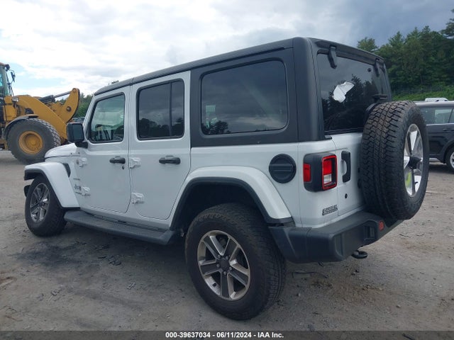 1C4HJXEG3JW321740 Jeep Wrangler Unlimited Sahara 4x4