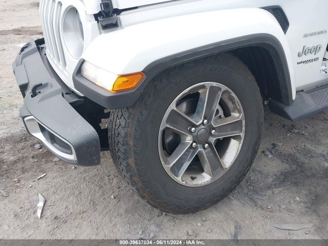 1C4HJXEG3JW321740 Jeep Wrangler Unlimited Sahara 4x4
