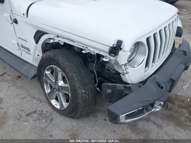 1C4HJXEG3JW321740 Jeep Wrangler Unlimited Sahara 4x4