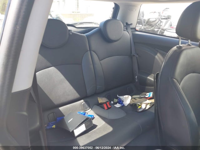 2009 MINI COOPER WMWMF33579TU75243 Photo 7