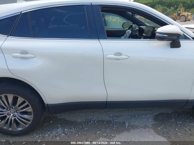 Toyota Venza Limited 2021 JTEAAAAHXMJ036530 Image 13