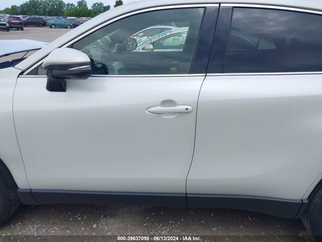 Toyota Venza Limited 2021 JTEAAAAHXMJ036530 Image 14