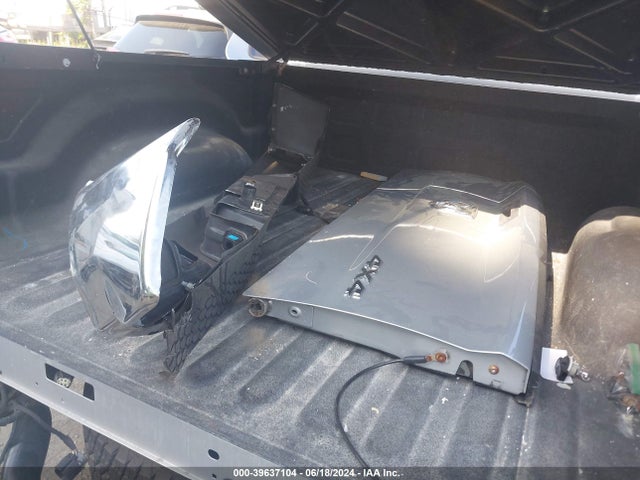 1C6RR7FG3HS593497 RAM 1500 Tradesman Quad Cab 4x4 6'4 Box