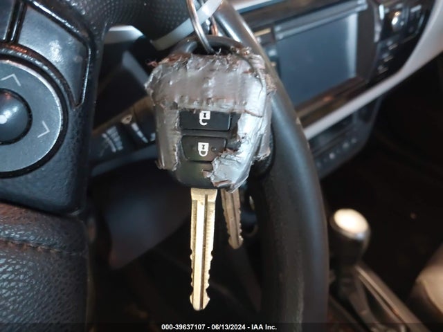 Toyota COROLLA LE 2015 2T1BURHEXFC355497 Image 11