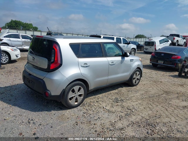KIA Soul 2016 KNDJN2A21G7843286 Image 4