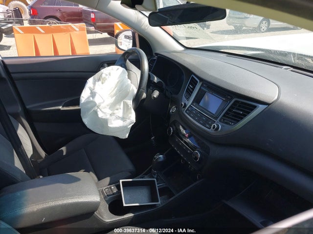 Hyundai Tucson Night 2017 KM8J3CA21HU518955 Image 5