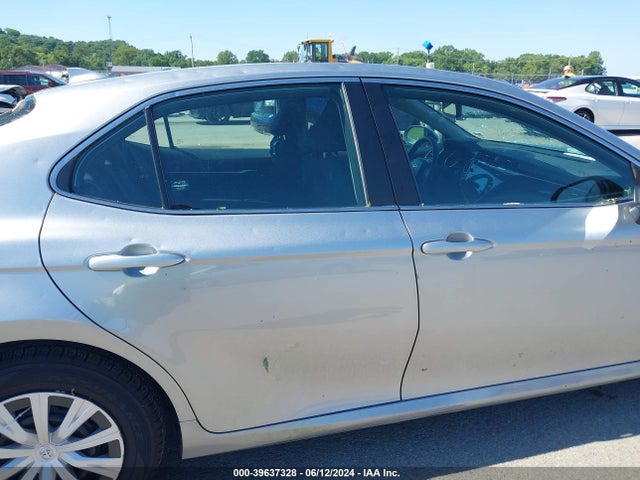 Toyota Camry Le Hybrid 2020 4T1E31AK0LU532652 Image 21