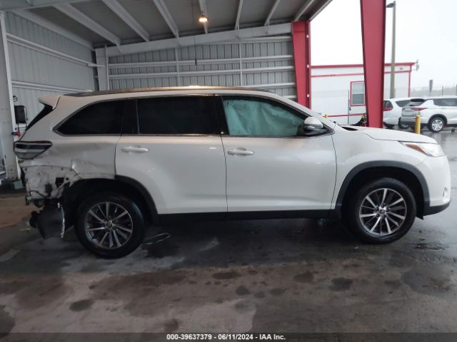 5TDKZRFH0KS563906 Toyota Highlander Xle