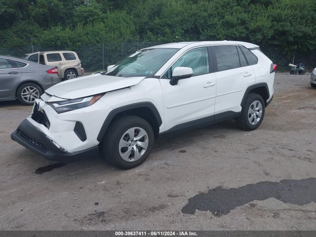 Toyota RAV4 LE 2023 2T3G1RFV2PC324576 Image 2