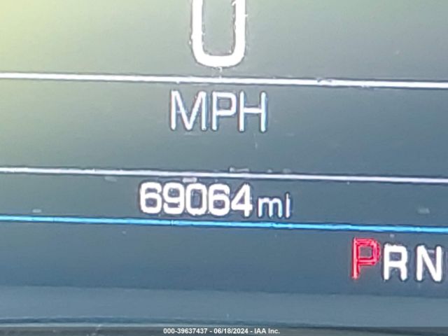 3GNAXUEV4KS656135 Chevrolet EQUINOX LT