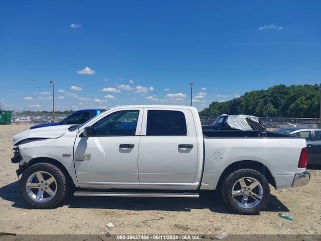 3C6RR6KT9LG127652 RAM 1500 Classic Tradesman  4x2 5'7 Box