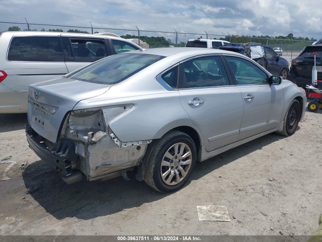 Nissan Altima 2.5 S 2015 1N4AL3AP1FN869832 Image 4