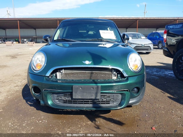 2011 MINI COOPER WMWSU3C58BT182373 Photo 5