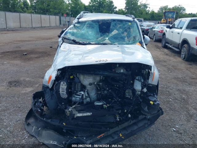 ZACCJBBT1GPE28600 Jeep Renegade Latitude
