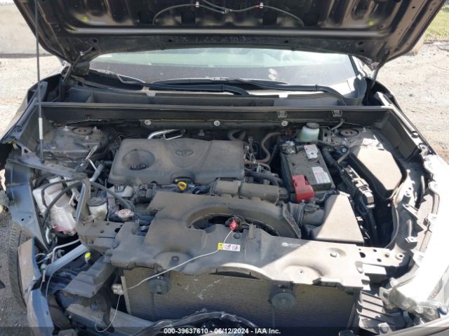JTMF1RFV5KJ012530 Toyota RAV4 LE