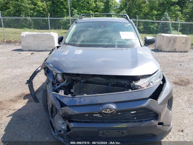 JTMF1RFV5KJ012530 Toyota RAV4 LE