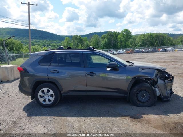 JTMF1RFV5KJ012530 Toyota RAV4 LE