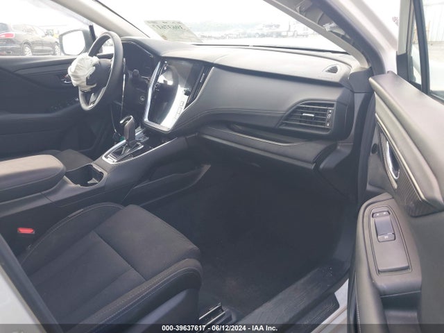 4S3BWAC69L3024751 Subaru Legacy Premium
