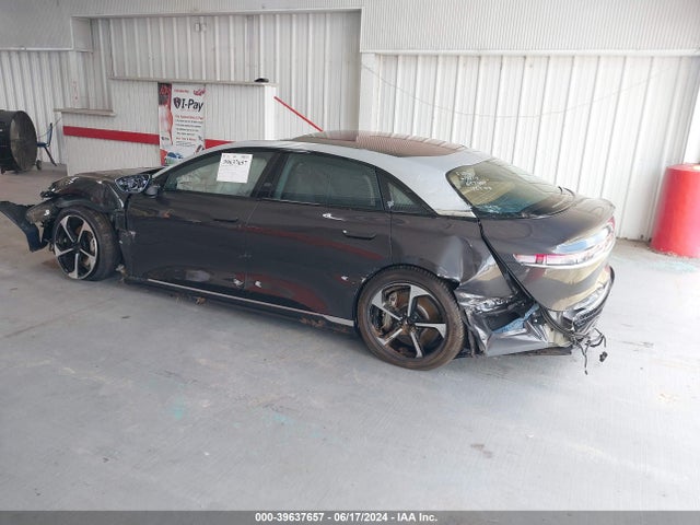 Lucid Air Touring 2023 50EA1TEA8PA002972 Image 3