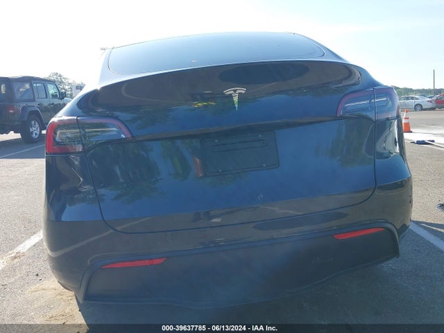 Tesla Model Y Rwd 2024 7SAYGDED8RF022766 Image 16