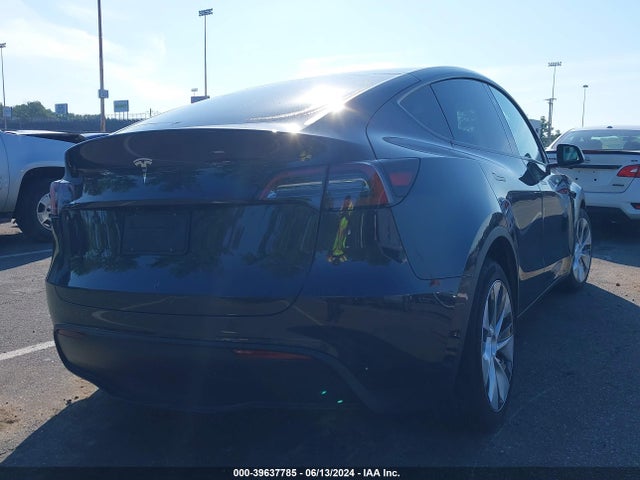 Tesla Model Y Rwd 2024 7SAYGDED8RF022766 Image 4
