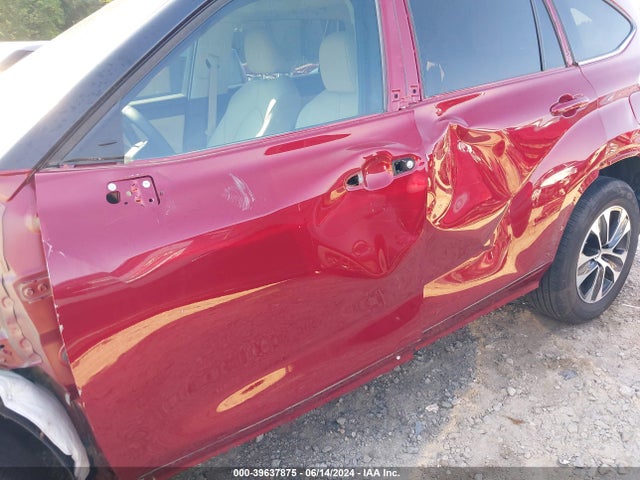 Toyota Highlander Xle 2021 5TDGZRBH4MS138476 Image 18