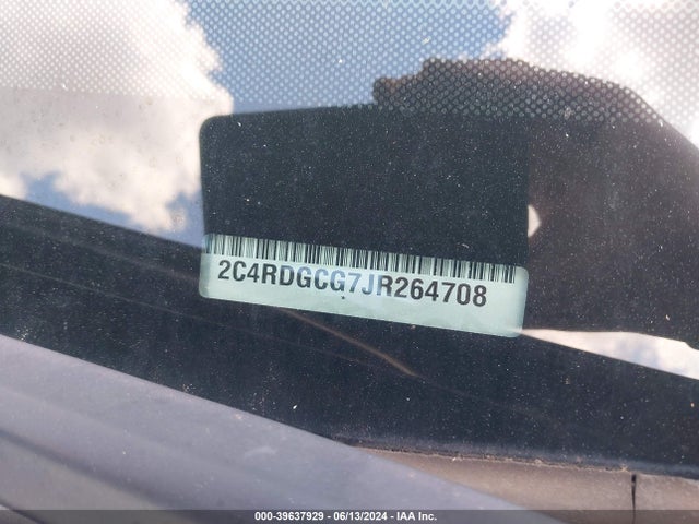 2C4RDGCG7JR264708 Dodge Grand Caravan Sxt