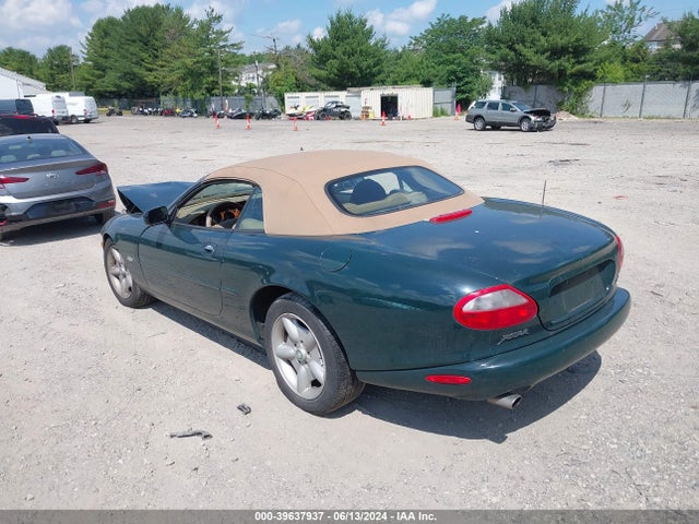 1997 JAGUAR XK8 SAJGX2740VC016785 Photo 2