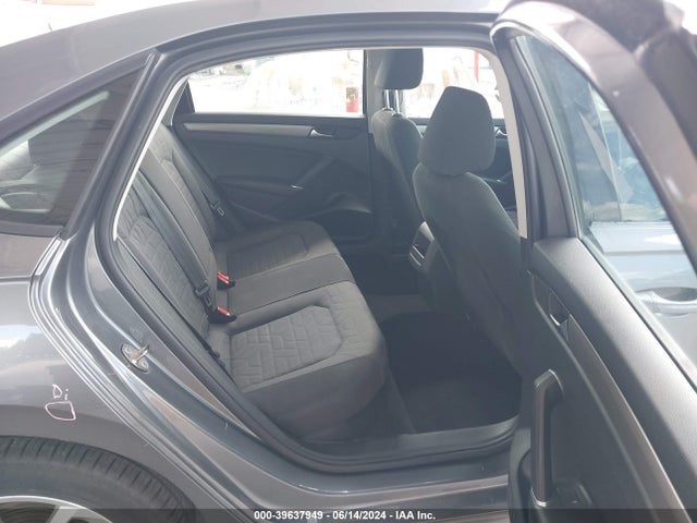 1VWAA7A39MC007338 Volkswagen Passat 2.0t S