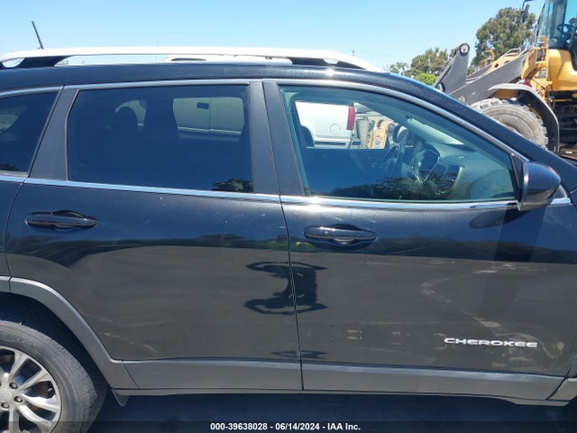1C4PJLLB4MD112566 Jeep Cherokee Latitude Plus Fwd