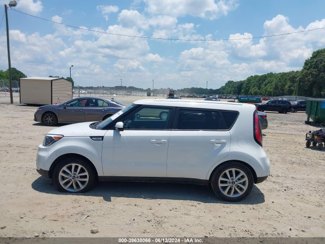 KIA SOUL + 2019 KNDJP3A51K7017508 Image 13