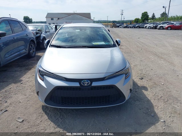 Toyota Corolla Hybrid Le 2021 JTDEAMDE1MJ002162 Image 12