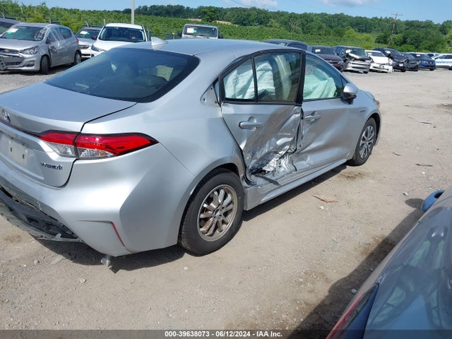 Toyota Corolla Hybrid Le 2021 JTDEAMDE1MJ002162 Image 4
