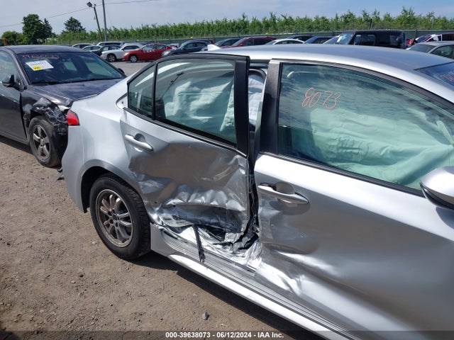 Toyota Corolla Hybrid Le 2021 JTDEAMDE1MJ002162 Image 6