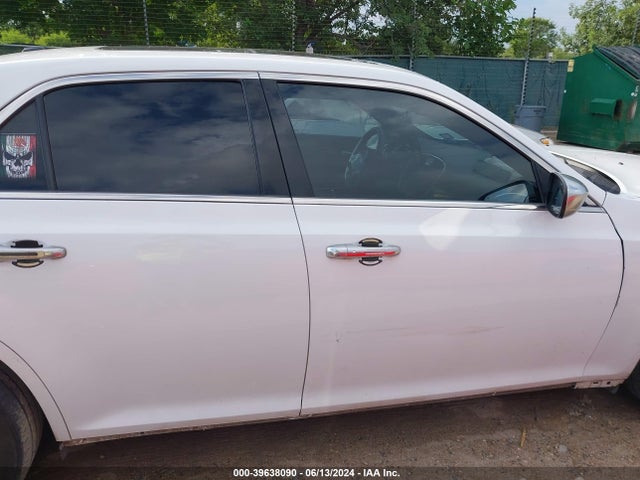 2C3CCASG9FH860203 Chrysler 300c Platinum