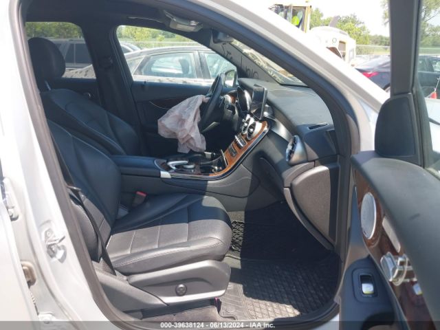 WDC0G4KB7JV059272 Mercedes-Benz Glc 300 4matic