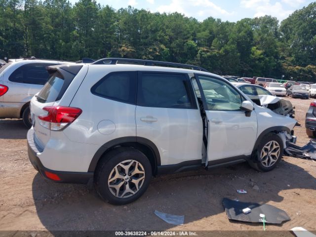 JF2SKADC0RH490758 Subaru Forester Premium
